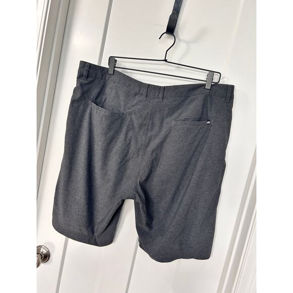 Travis Mathew Men's‎ Check Flat Front Chino Shorts Golf Outdoor Gray Size 38 - Picture 7 of 11